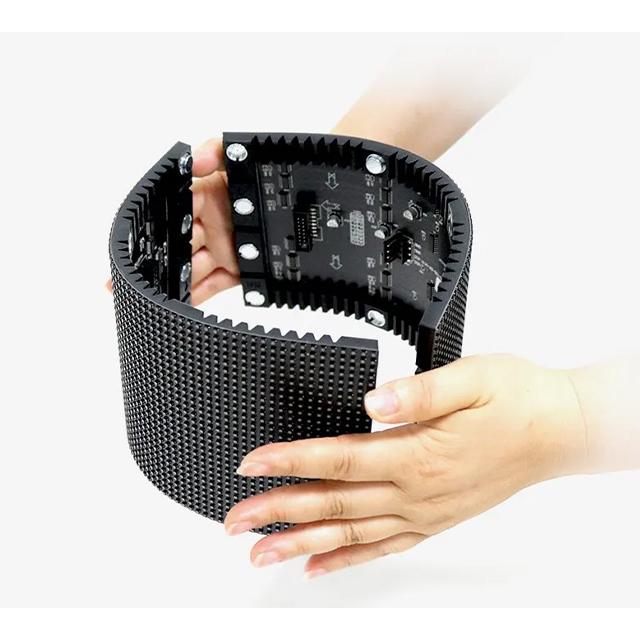 パーソナライズできるソフトLEDスクリーン テレビディスプレイP3 インダース 柔軟なLEDパネル セキシースクリーン 価格 2